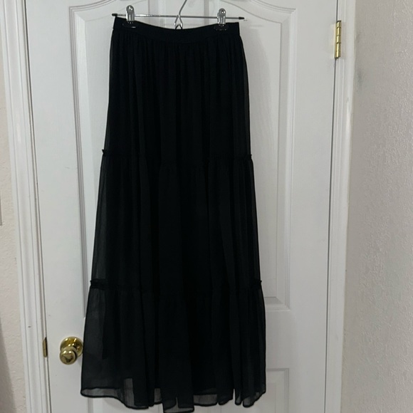 Abercrombie & Fitch Tiered Maxi Skirt - Picture 1 of 3
